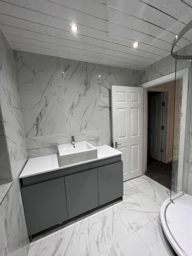 The Pleasant House Apartment แมนเชสเตอร์ ภายนอก รูปภาพ