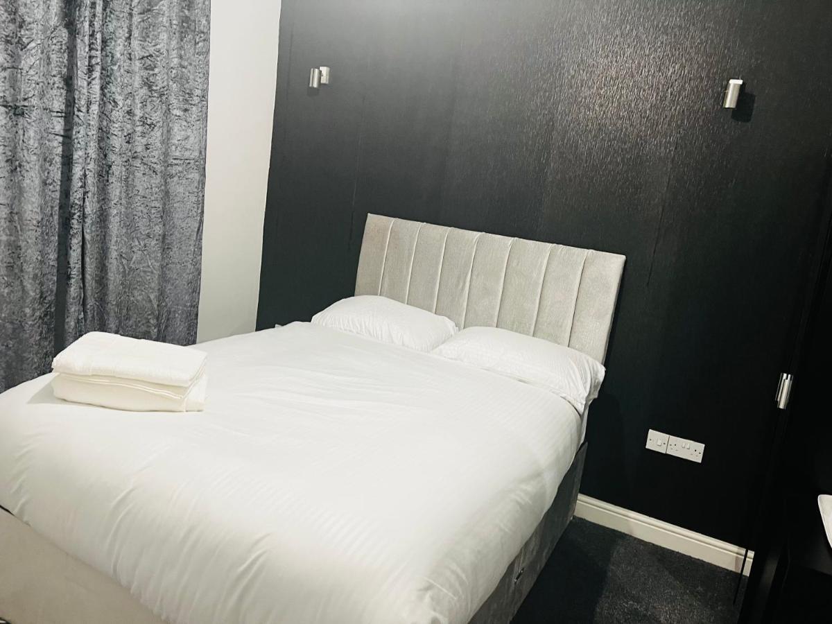 The Pleasant House Apartment แมนเชสเตอร์ ภายนอก รูปภาพ